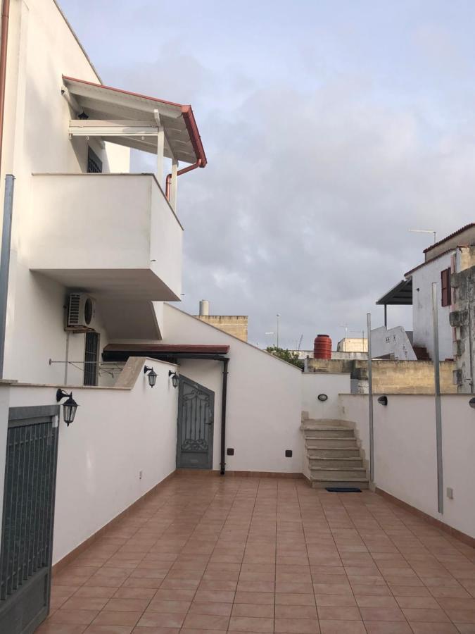 Casa Vacanze Lisa Торре-Ово Экстерьер фото